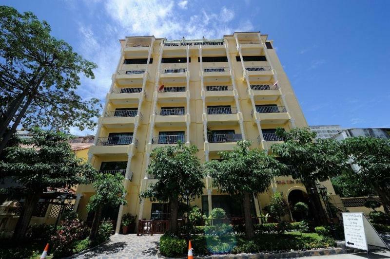 Royal Park Apartments Jomtien pláž Exteriér fotografie